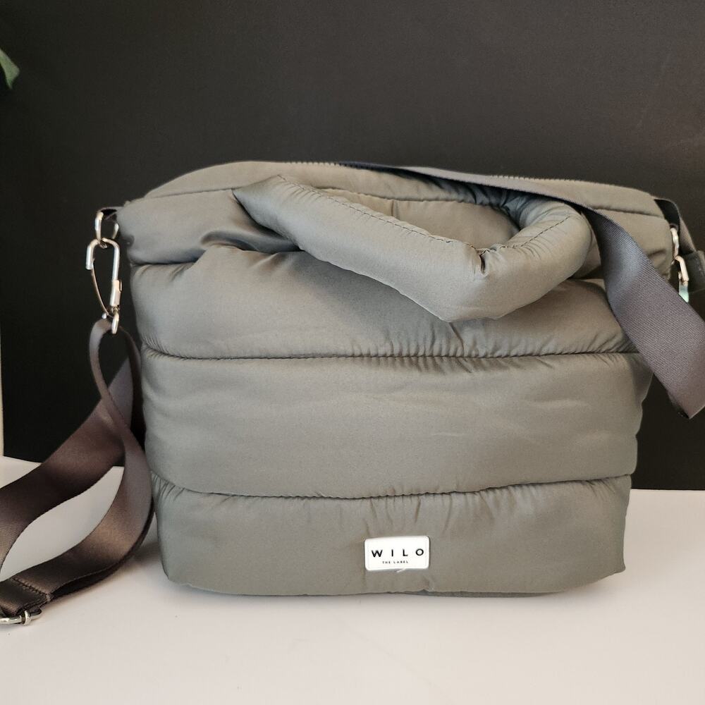 NWOT Wilo The Label Gym Travel Puffer Tote Bag Weekender Sage Green Crossbody